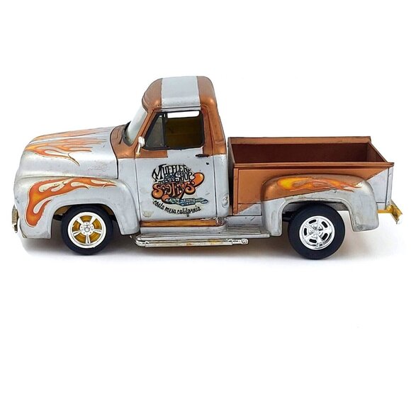 Monogram  1955 Ford F-100 Pick Up 1:24 Model Kit-Assembled Model 2242-0100 READ - Picture 8 of 12